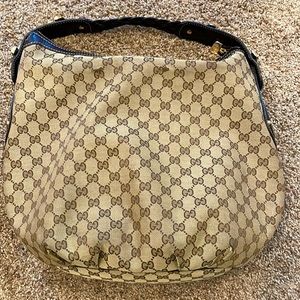 Gucci shoulder bag